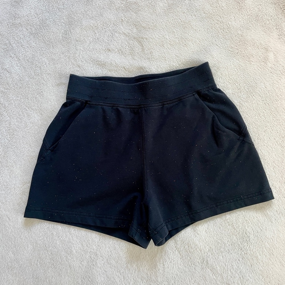 Lululemon Black High-Waisted Shorts - Picture 2 of 5
